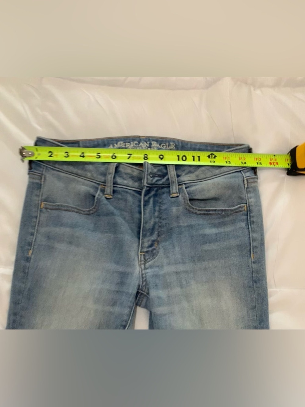 Preloved American Eagle Sz 6 Short Jeans - Picture 2 of 5